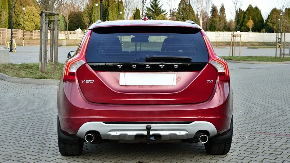 VOLVO V60 -