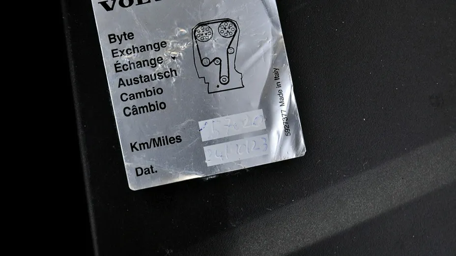 VOLVO V90 -