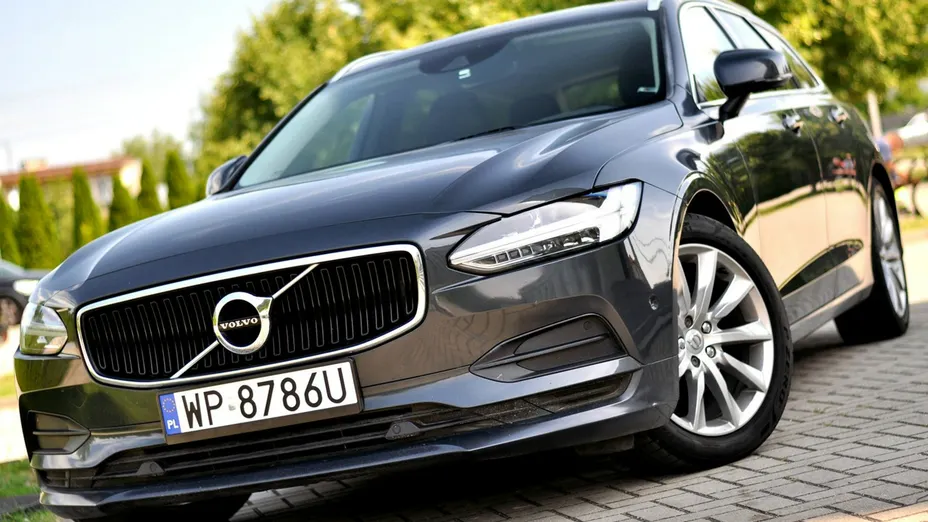 VOLVO V90 -
