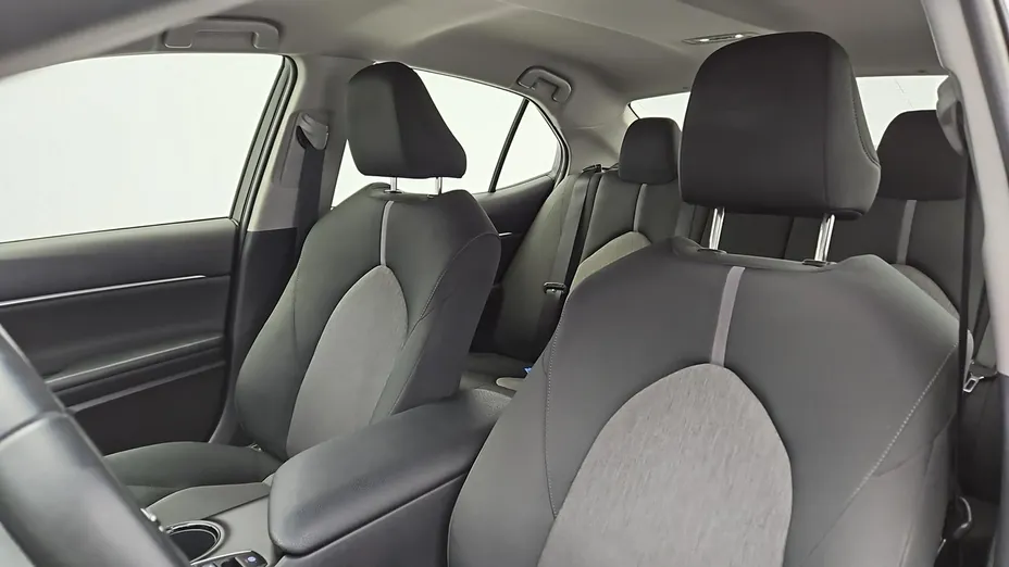 TOYOTA Camry -