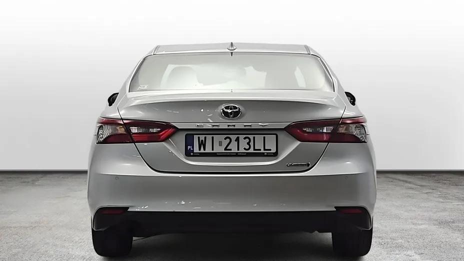 TOYOTA Camry -