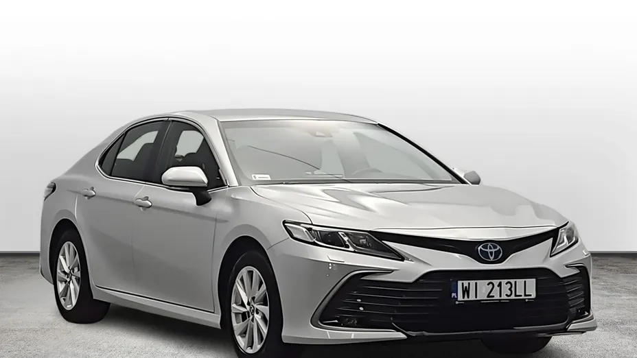 TOYOTA Camry -