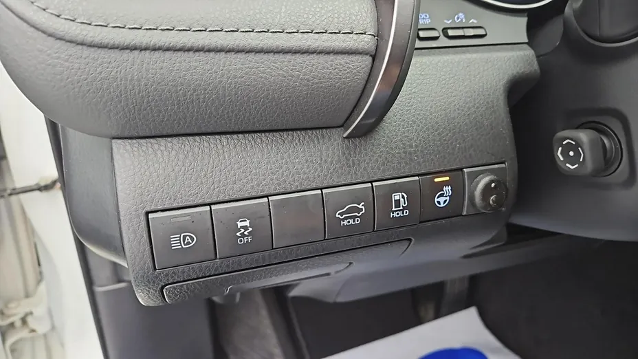 TOYOTA Camry -