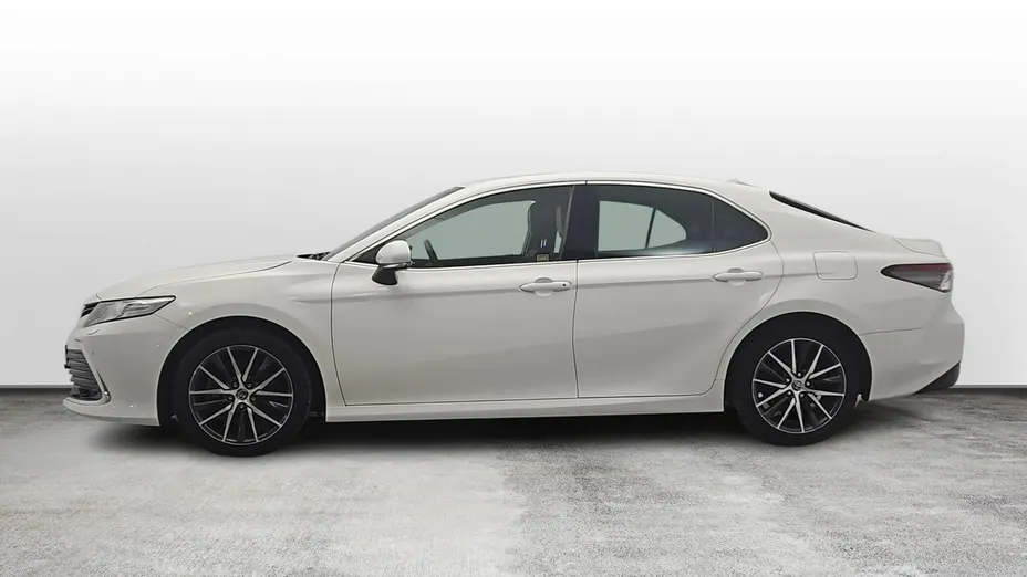 TOYOTA Camry -
