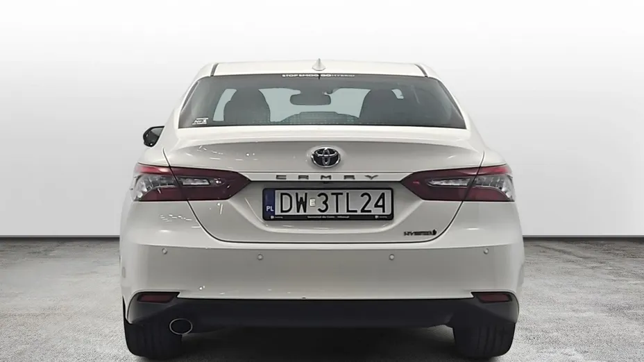 TOYOTA Camry -