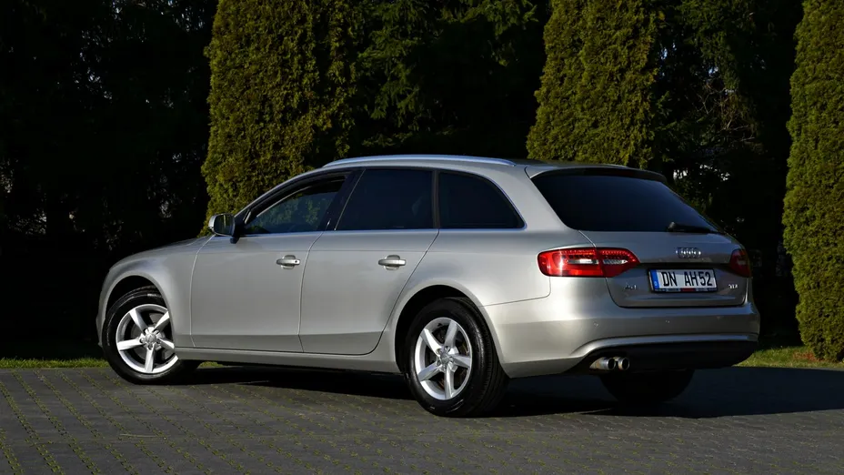 AUDI A4 Avant -
