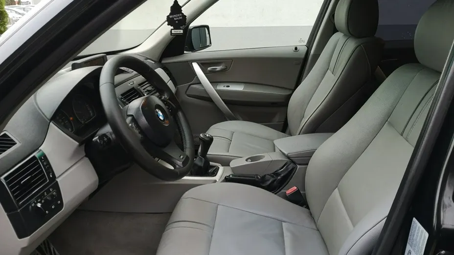 BMW X3 -