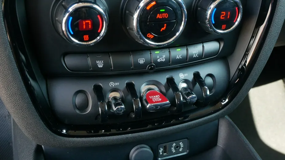 MINI Clubman -