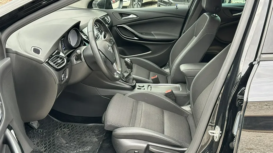 OPEL Astra -