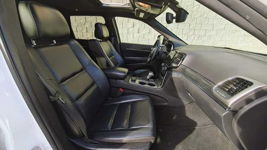 JEEP Grand Cherokee -