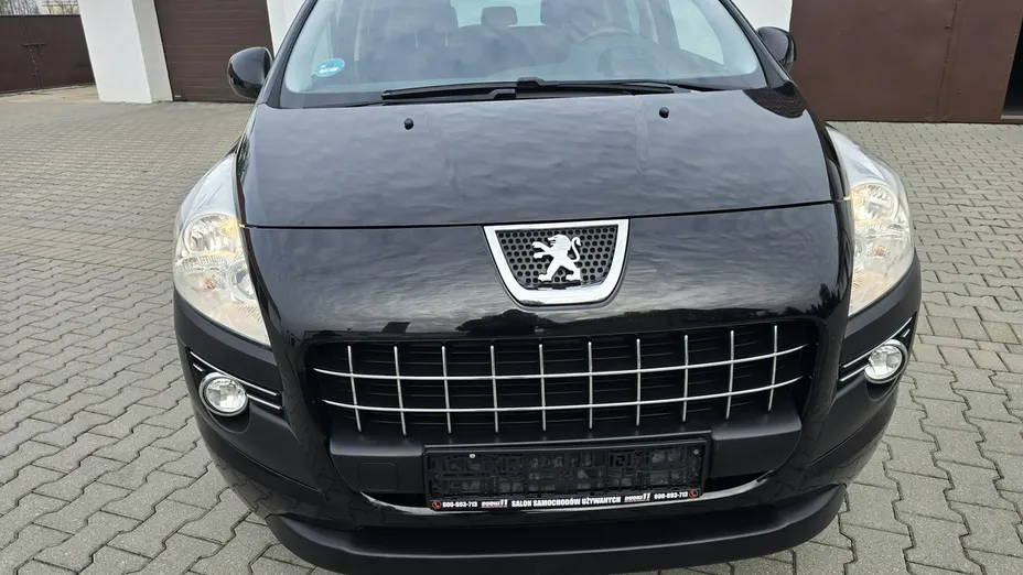 PEUGEOT 3008 -