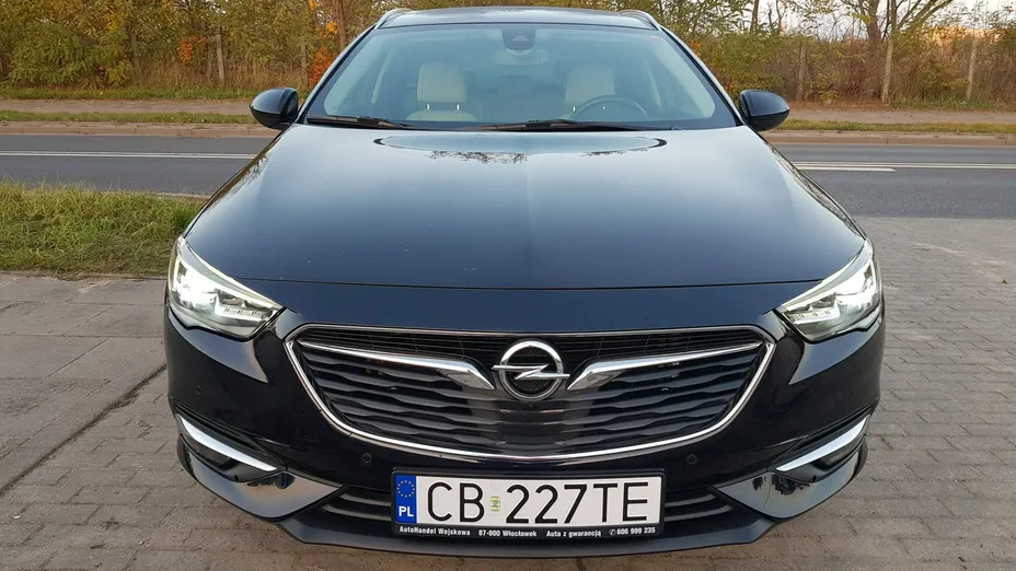 OPEL Insignia -