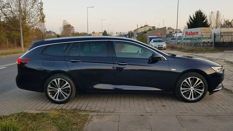 OPEL Insignia -