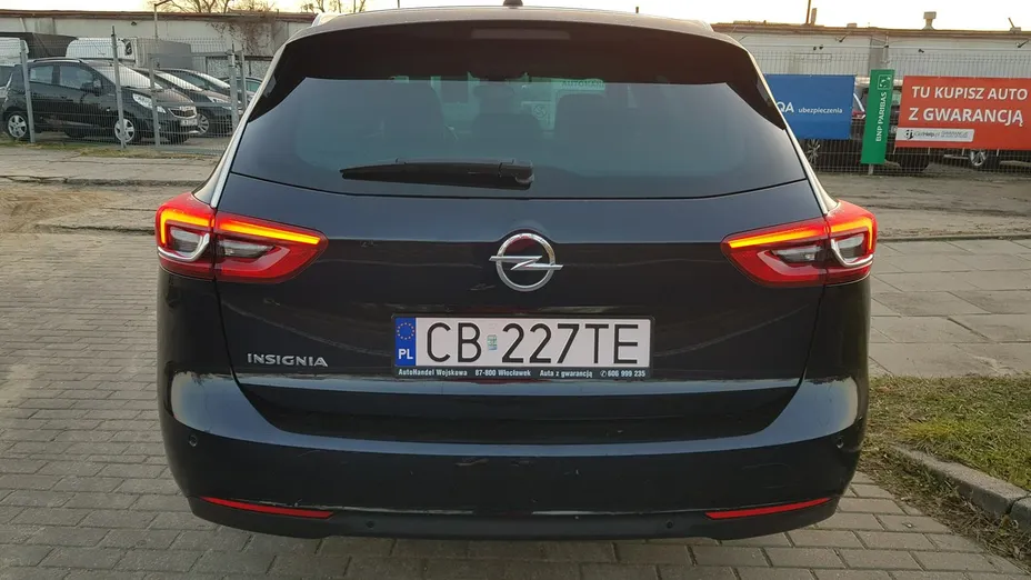 OPEL Insignia -