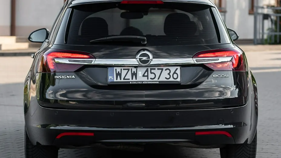 OPEL Insignia -