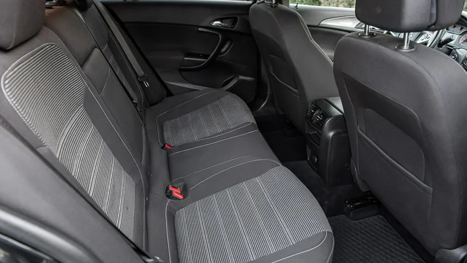 OPEL Insignia -