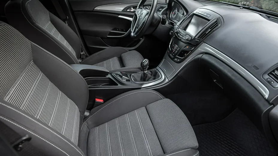 OPEL Insignia -
