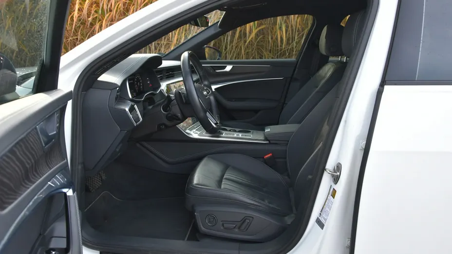 AUDI A6 -