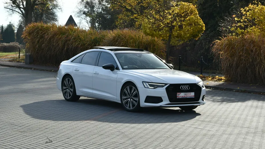 AUDI A6 -