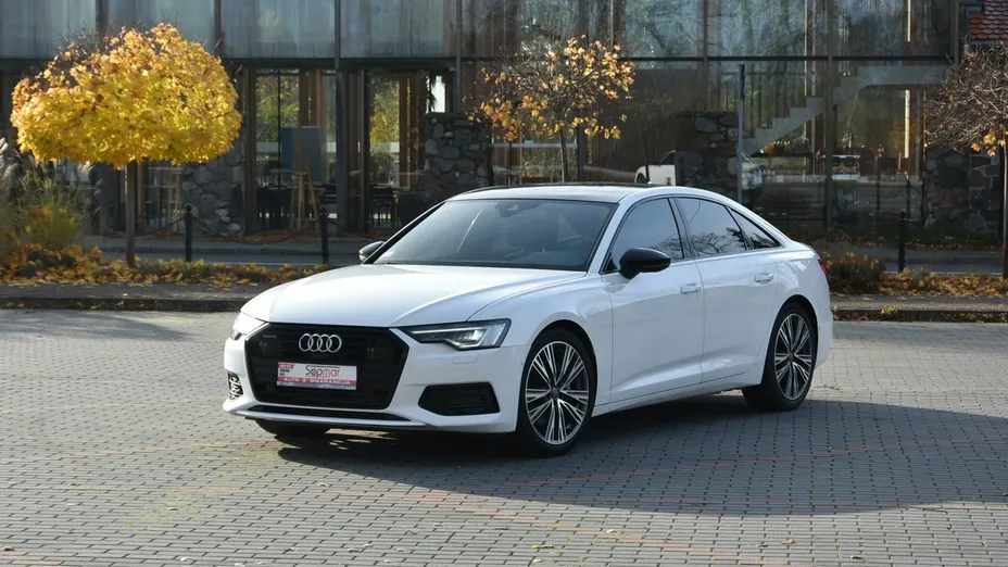 AUDI A6 -
