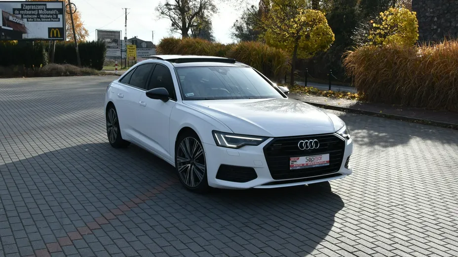 AUDI A6 -