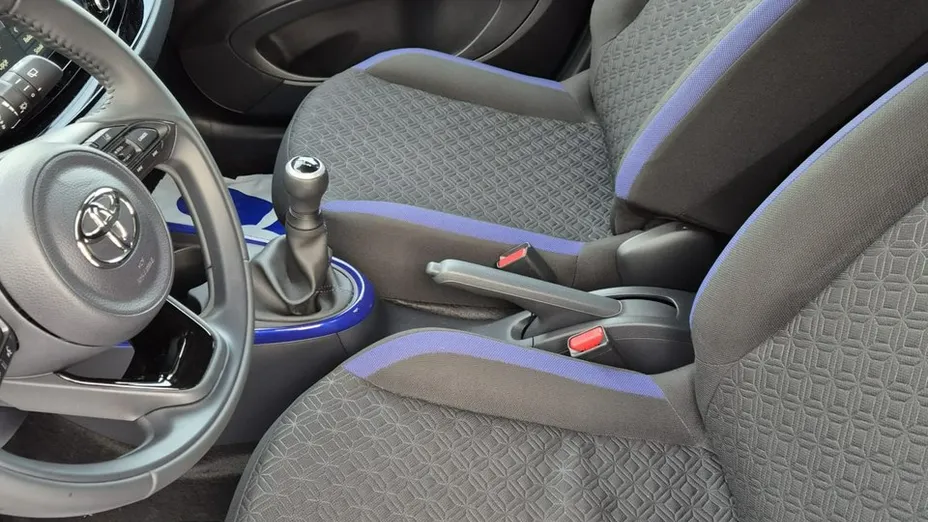 TOYOTA Aygo X -