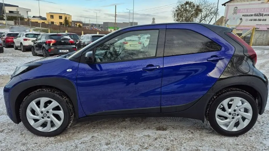 TOYOTA Aygo X -