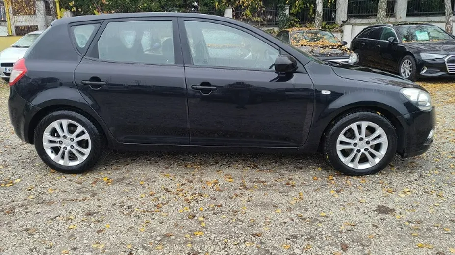 KIA Cee'd -