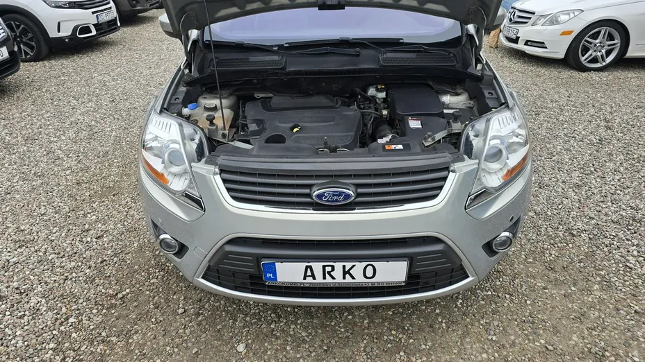 FORD Kuga -