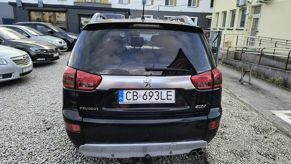 PEUGEOT 4007 -