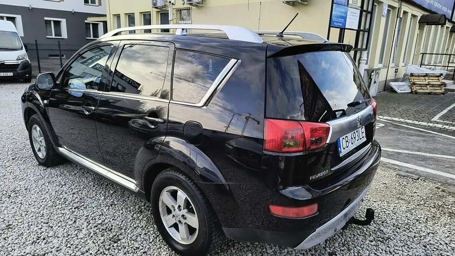 PEUGEOT 4007 -