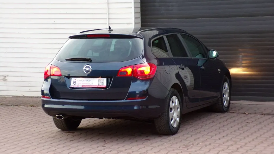 OPEL Astra -
