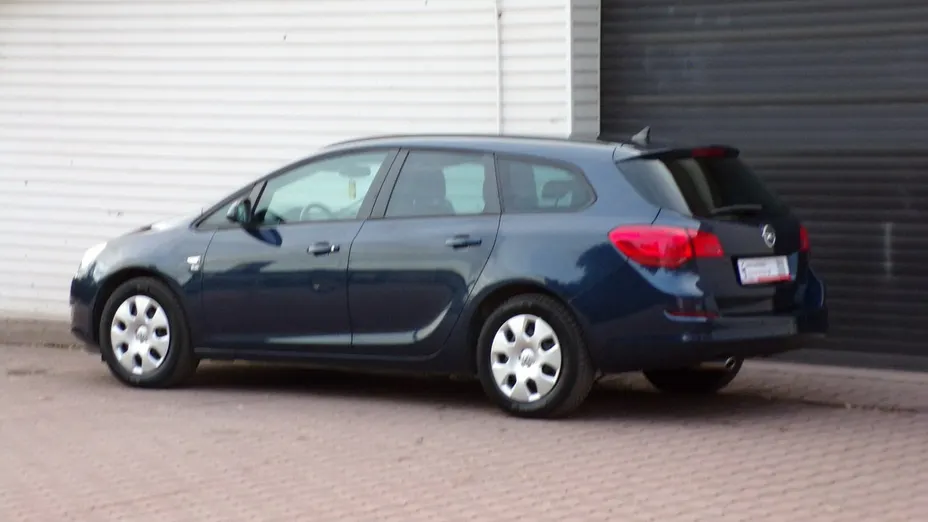 OPEL Astra -