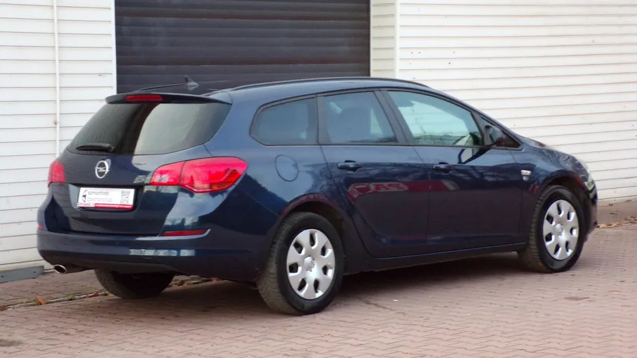 OPEL Astra -