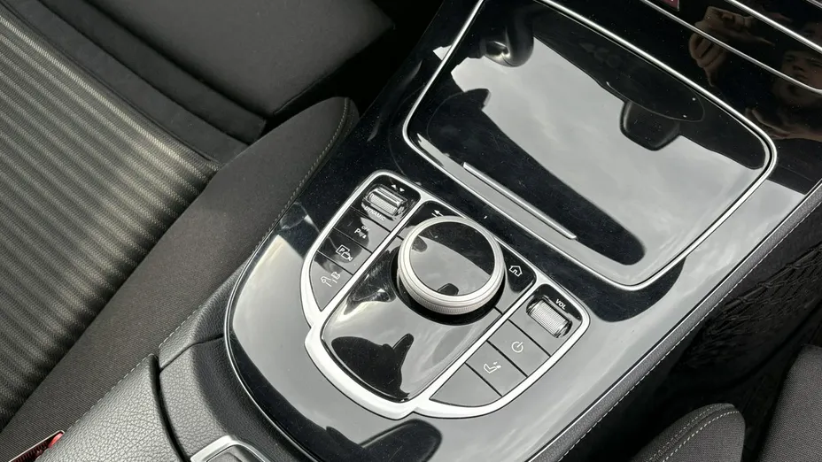 MERCEDES-BENZ E Klasa -