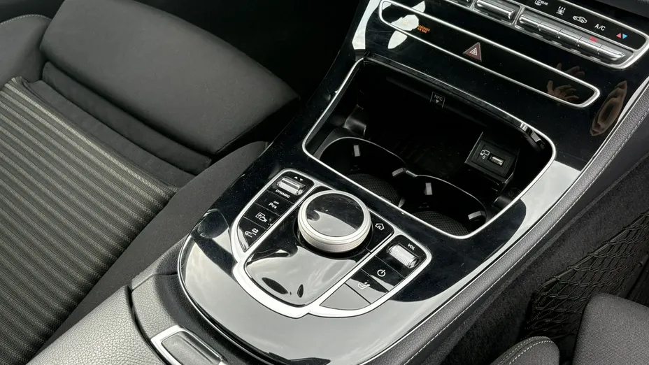 MERCEDES-BENZ E Klasa -