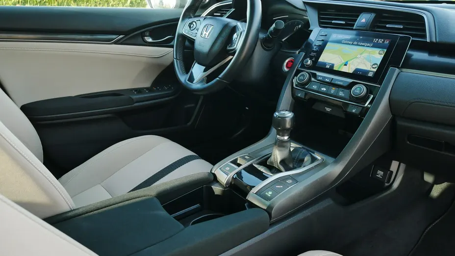 HONDA Civic -
