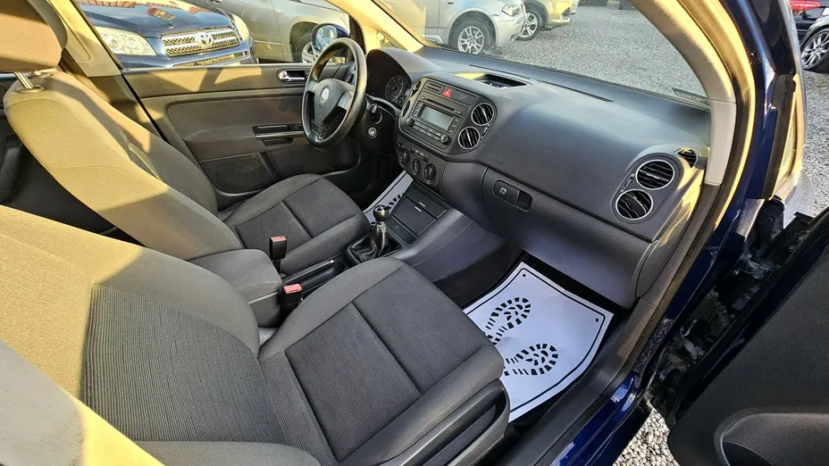 VOLKSWAGEN Golf Plus -