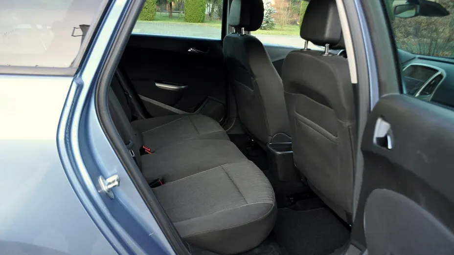 OPEL Astra -