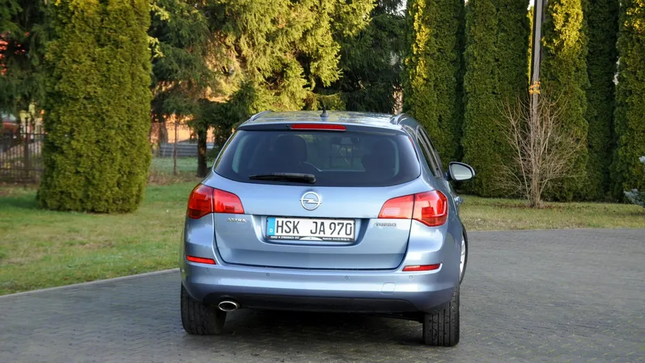 OPEL Astra -