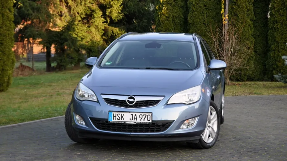 OPEL Astra -
