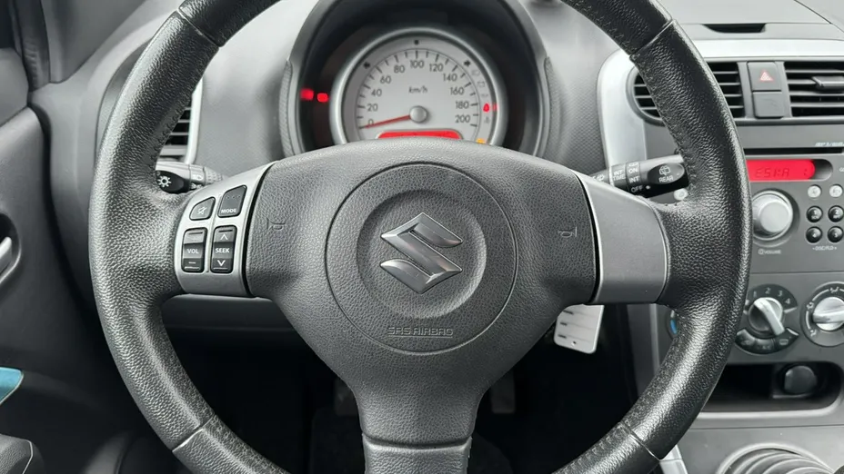 SUZUKI Splash -