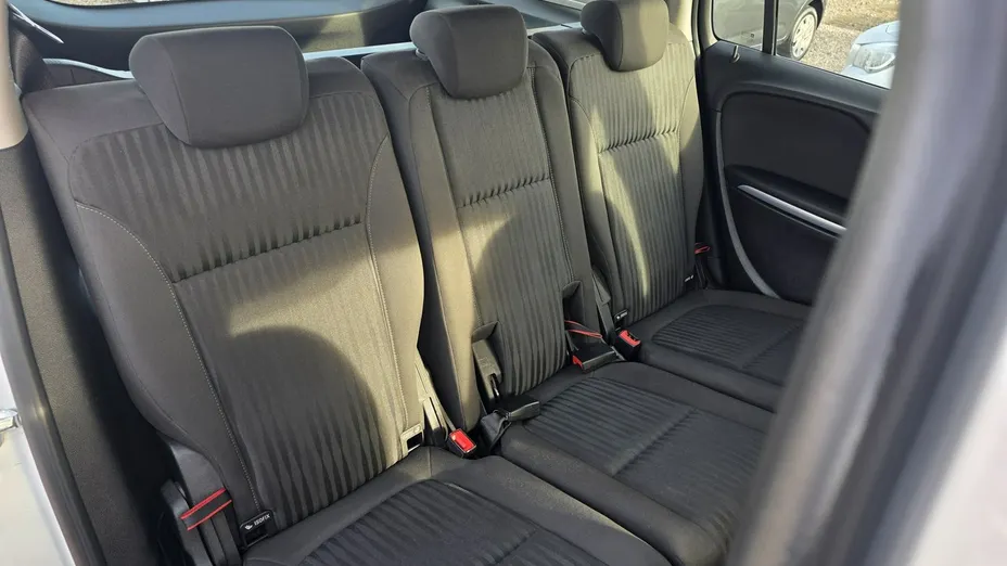 OPEL Zafira -