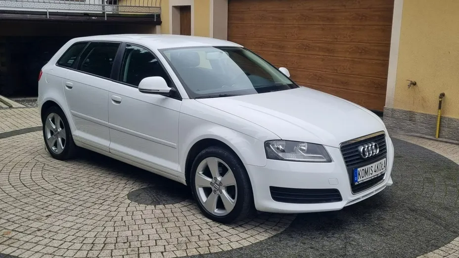 AUDI A3 -