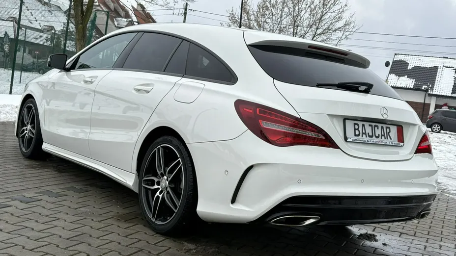 MERCEDES-BENZ CLA -