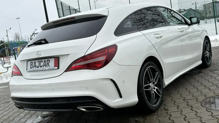 MERCEDES-BENZ CLA -