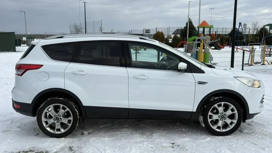 FORD Kuga -