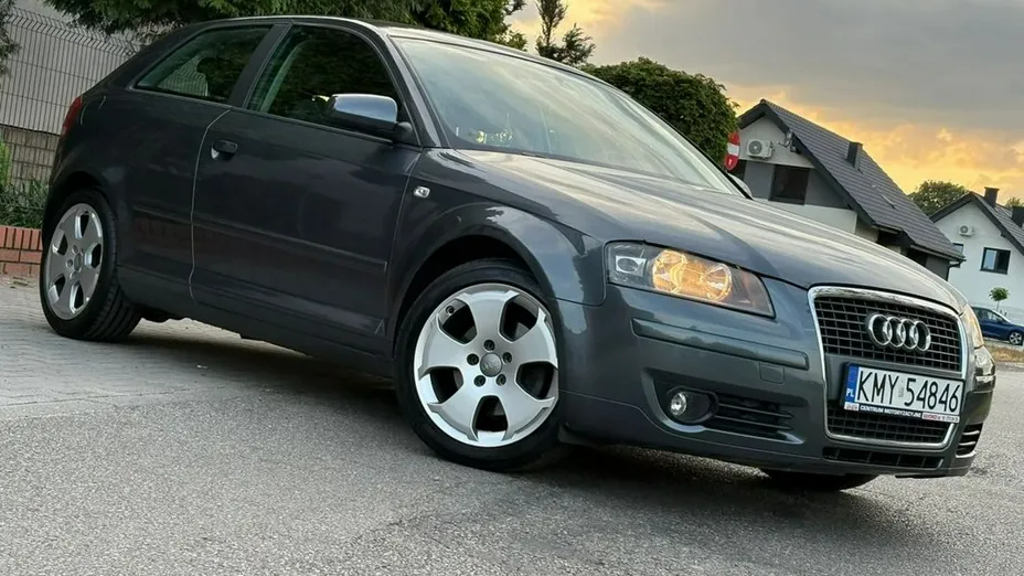 AUDI A3 -