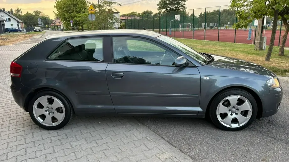 AUDI A3 -