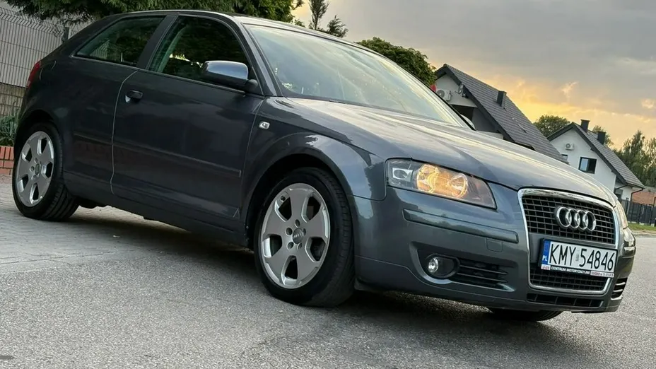 AUDI A3 -